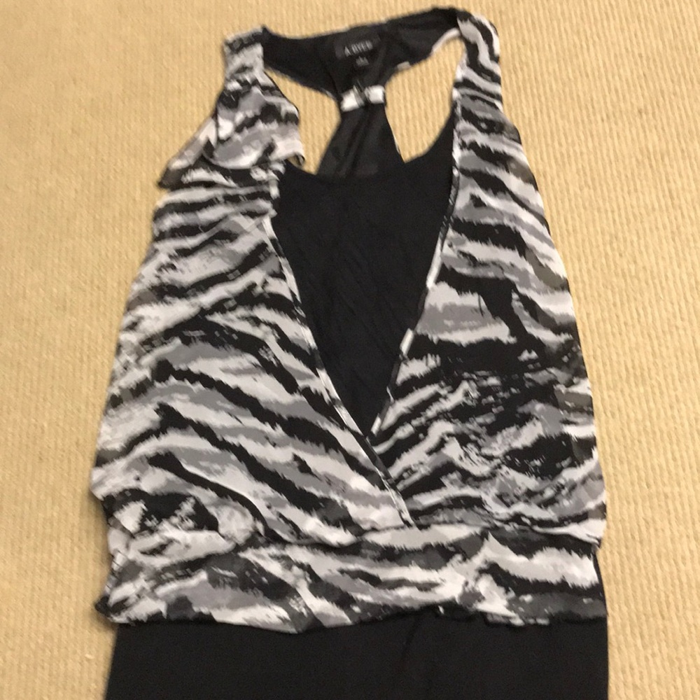 Black and grey tank